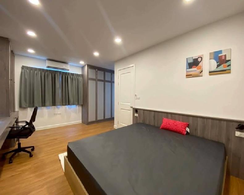 ให้เช่าทาวโฮม 4 ชั้น หลังมุม โครงการ พลัสพาร์ค อเวนิว ลาซาล-ศรีนครินทร์ เฟอร์นิเจอร์ครบ 11