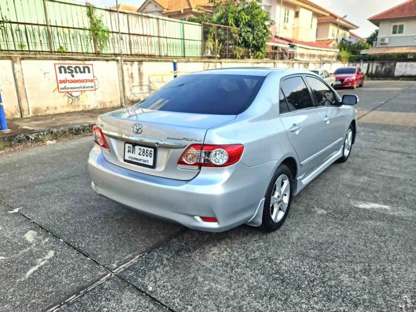 Toyota Corolla Altis 2012 8