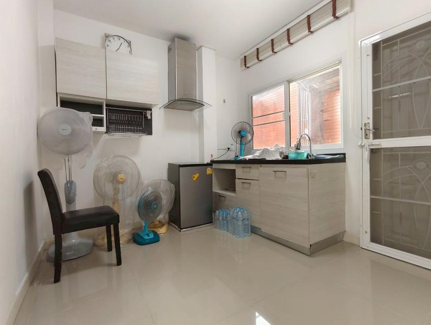 หมู่บ้านจิรกานต์ 2 ซอย 9 ใกล้โรงพยาบาลไทรน้อย ถนนตลิ่งชัน – สุพรรณบุรี ต.ไทรน้อย อ.ไทรน้อย จ.นนทบุรี 11
