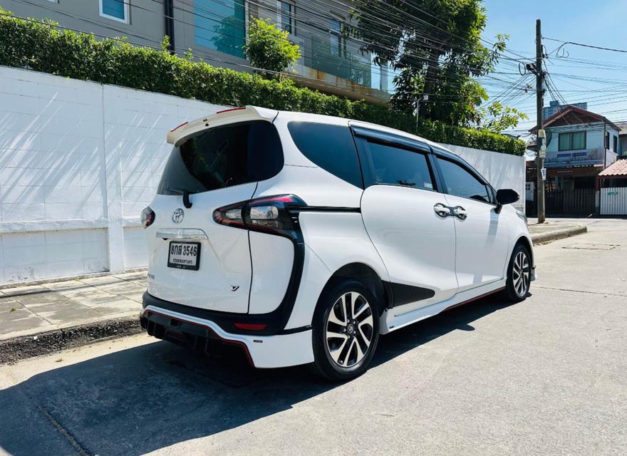 ส่งต่อรถสวย TOYOTA SIENTA ปี 2019 4