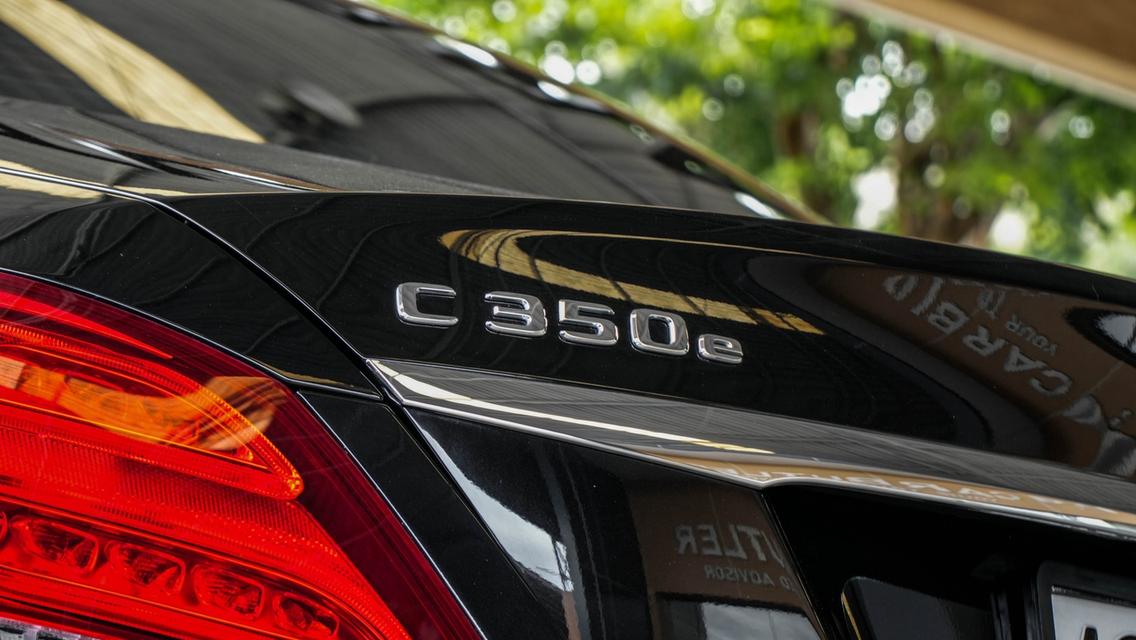 (แจ้งรหัสรถ CBL91) Mercedes-Benz C350e 2.0 Avantgarde AT 2018 รูปย่อยที่ 2
