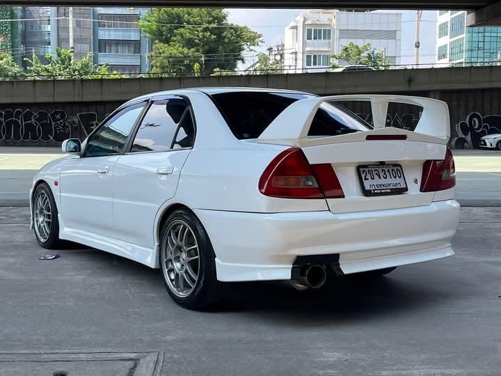 Mitsubishi Lancer ปี 1997 4