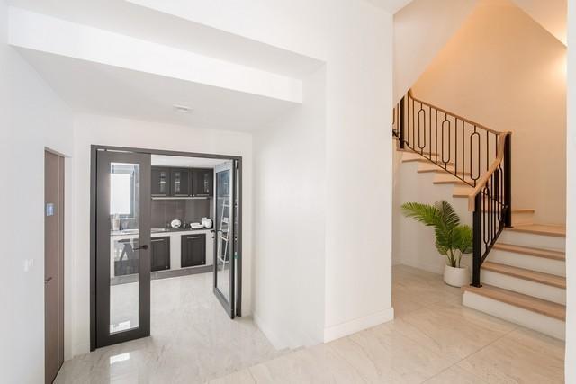 ให้เช่าทาวน์โฮม3ชั้น5นอน 240ตร.มย่านสุขุมวิท36พระราม4ใกล้BTSทองหล่อจดทะเบียนบริษัทได้ 3