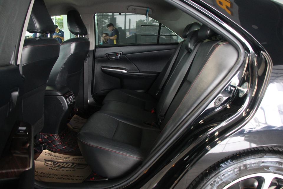 Toyota Camry 2.0G Extremo  9