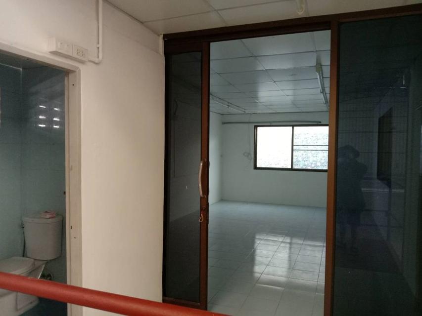 ให้เช่าโกดังใหม่พร้อมสำนักงาน พื้นที่ใช้สอย 711 ตรม. ใกล้แยกเทพารักษ์ น้ำไม่ท่วม เข้าออกสะดวก เพียง 55,000/เดือน 5