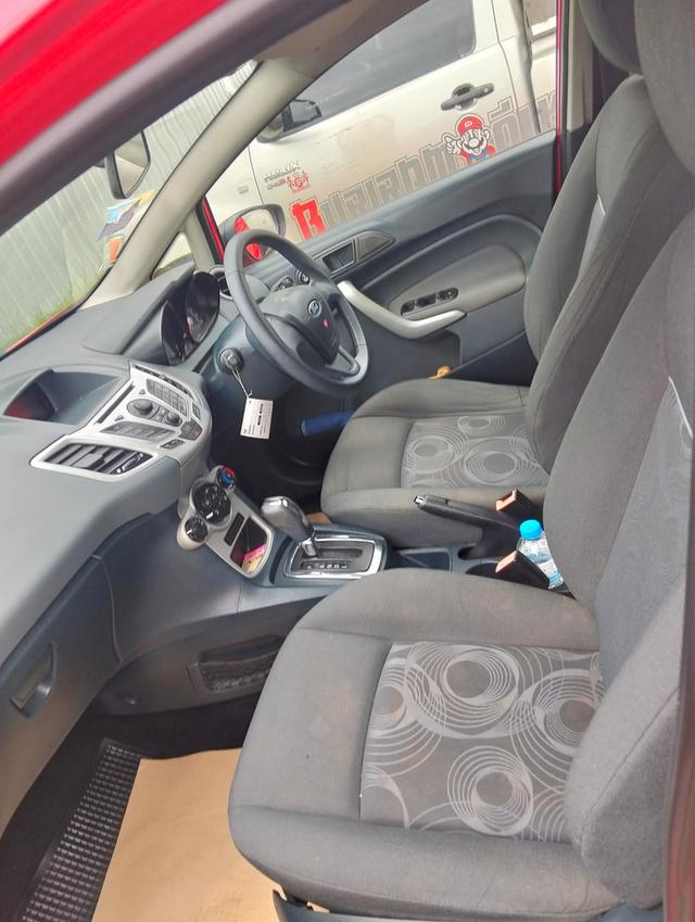 Ford fiesta. ราคา90,000 รูปที่ 10