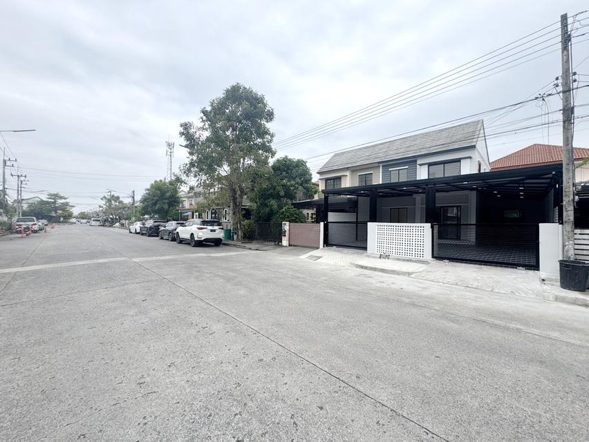 หมู่บ้านพฤกษา 67 ลำลูกกาคลอง2 ถ.เสมาฟ้าคราม ต.คูคต อ.ลำลูกกา จ.ปทุมธานี 2