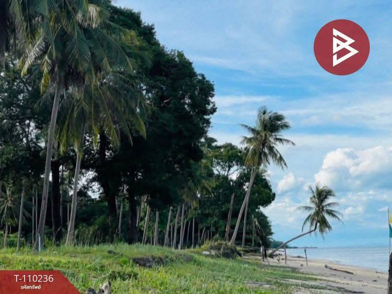 ขายที่ดินติดทะเล เนื้อที่ 45 ไร่ 3 งาน 21.0 ตารางวา ตำบลสระแก้ว ท่าศาลา นครศรีธรรมราช