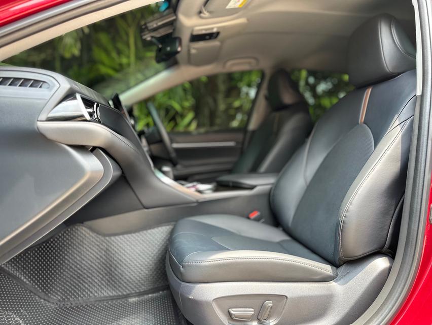 รหัสรถ PAT5496 Toyota Camry 2.5 Sport สีแดง ปี2021  16