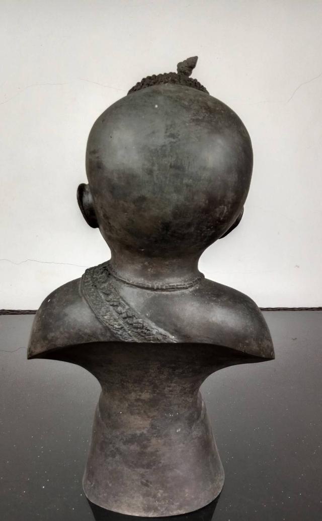 643.พระบรมรูปหล่อครึ่งพระองค์สมเด็จพระเจ้าบรมวงศ์เธอ เจ้าฟ้าศิริราชกกุธภัณฑ์ รูปที่ 10