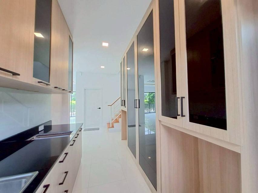  บ้านเดี่ยว 2 ชั้น พร้อมเฟอร์นิเจอร์ Build-in หมู่บ้าน The Prime ชัยพฤกษ์ – วงแหวน บางบัวทอง นนทบุรี 13