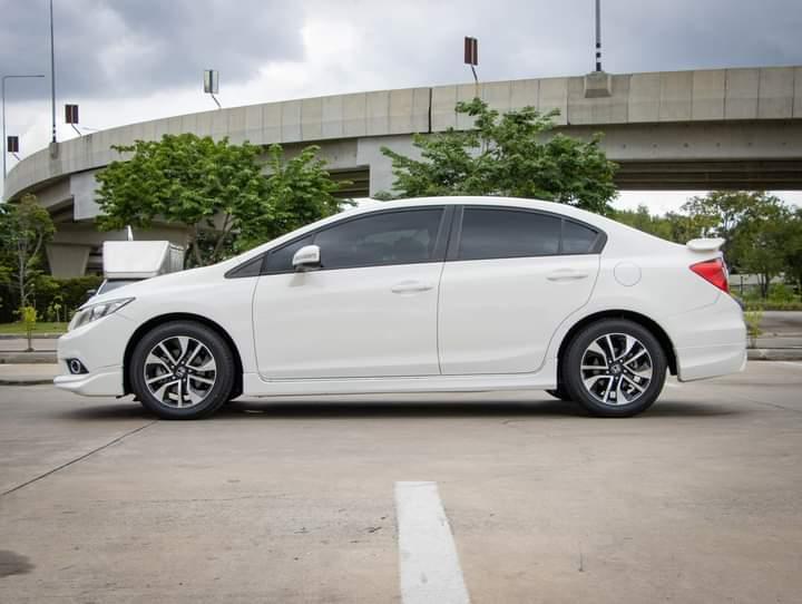 HONDA CIVIC FB 1.8 E เกียร์ออโต้ ปี 2013 6