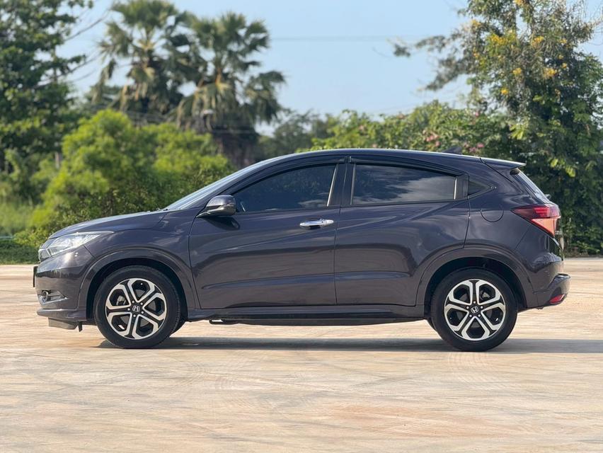 HONDA HRV 1.8 E Limited ปี 16 สีเทาดำ   ออโต้ สวยหรูสปอร์ตน่าขับมากๆ  4