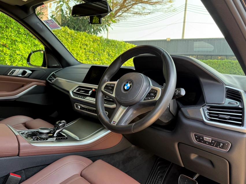 2021 BMW X5 MSPORT รถมือเดียวออกป้ายแดง รถวิ่งน้อย เข้าศูนย์ทุกระยะ ไม่มีอุบัติเหตุ วารันตียังเหลืออีกนานครับ 10