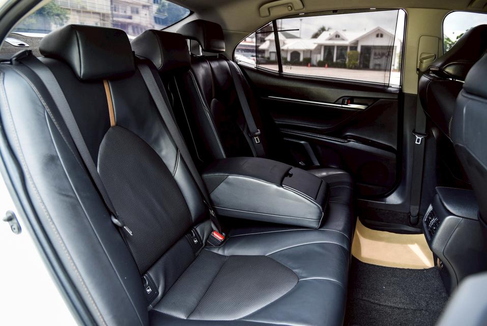 รหัสรถ CBL7385 ✨ TOYOTA Camry 2.0 G AT 2019 ✨ 11