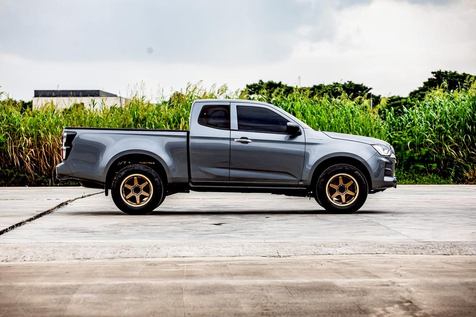 ISUZU D-MAX Hi-lander Cab 1.9 Ddi L ปี 2020 สีเทา มือเดียวป้ายแดง 5