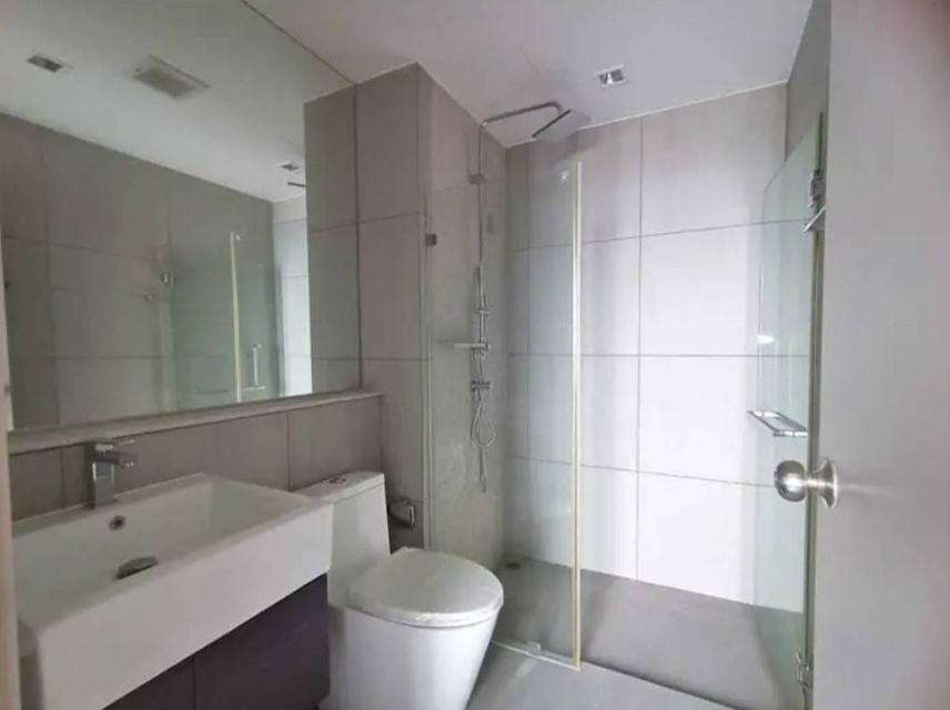 ขายคอนโด ใกล้รถไฟฟ้าและท่าเรือเจ้าพระยา  คอนโดหรู เดอะ โพลิแทน รีฟ (The Politan Rive) 6