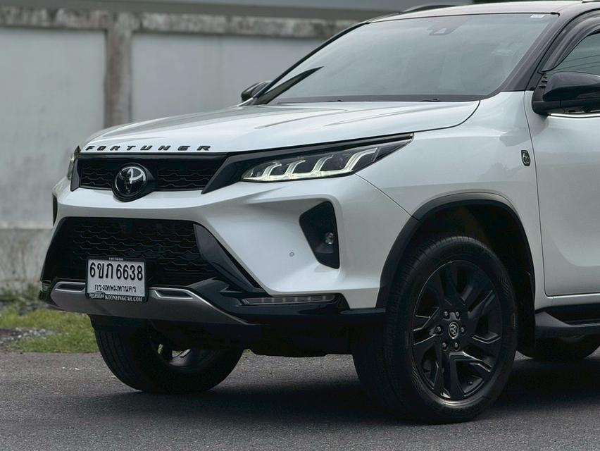 TOYOTA FORTUNER Wagon 4dr Legender 7st Auto 6sp RWD 2.8DCT 4WD  รุ่นพิเศษ 60th AnniversaryY2022. สีขาว ออโต้  6