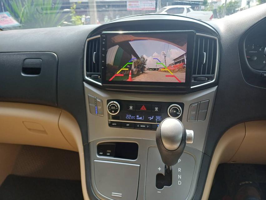 ปี2019 HYUNDAI H1 ELLITE TOP มือเดียวออกห้าง 13