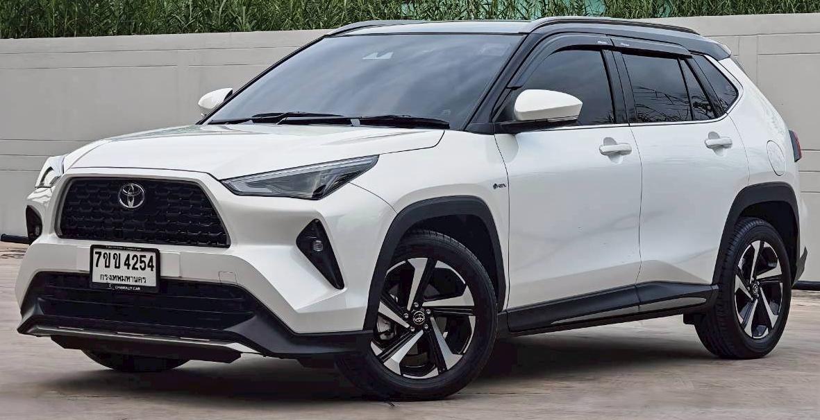 2025 TOYOTA YARIS CROSS HEV PREMIUM