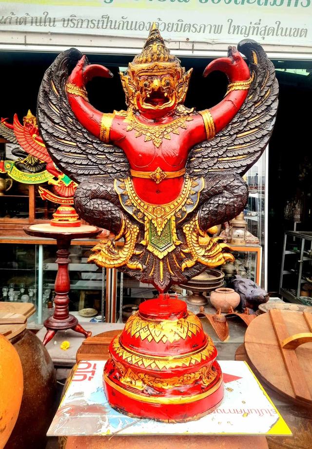 พญาครุฑ ครุฑตั้งโต๊ะบูชา องค์ลอย พิมพ์หน้าดุ กว้าง65ซม