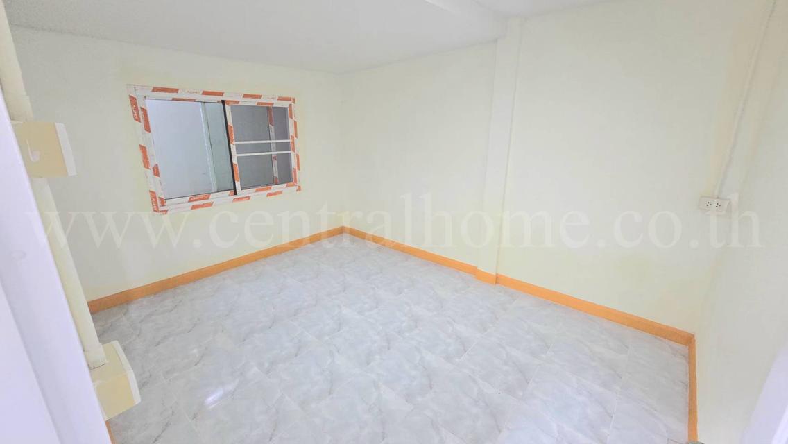 ทาวน์เฮ้าส์ ซอยปากเกร็ด - แจ้งวัฒนะ 35 ใกล้ MRT ศรีรัช 400 เมตร 10