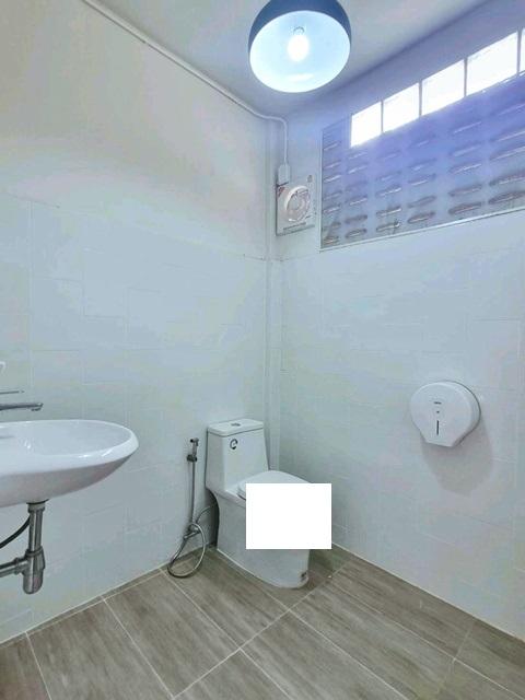 ให้เช่าสำนักงานโลตัส สุขุมวิท50 800ม. โชว์รูมเท่านั้น ทั้ง 4 ชั้น 18ตร.วา. BTS บางจาก 250ม. 3 นอน 372ตร.มสุขุมวิท 89-97 8