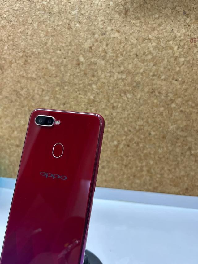 Oppo F9 สีแดง  3