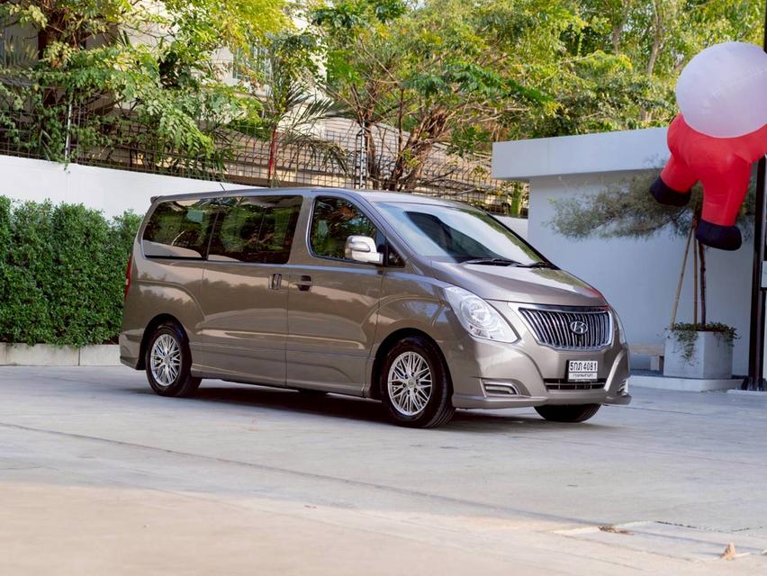 Hyundai H1 Grand Starex VIP ปี 2016 ประกันเครื่องเกียร์3ปี 30,000 km. 13