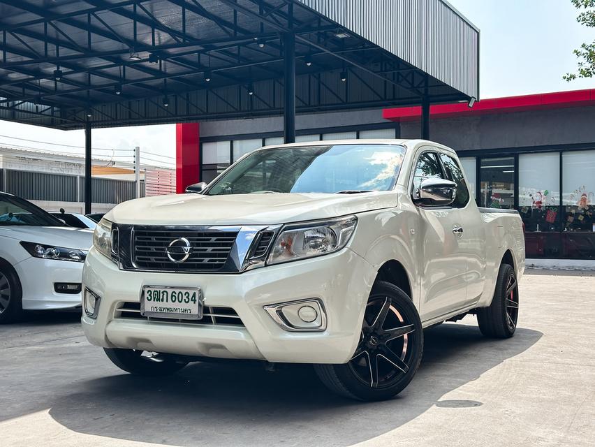 ขายรถ nissan NP300 Navara 2.5 King Cab Calibre E Pickup ปี 2015 สีขาว เกียร์ธรรมดา