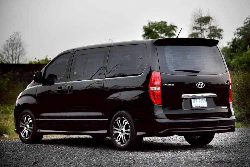 รหัสรถ CBL8359 Hyundai H-1 2.5 Deluxe AT 2018