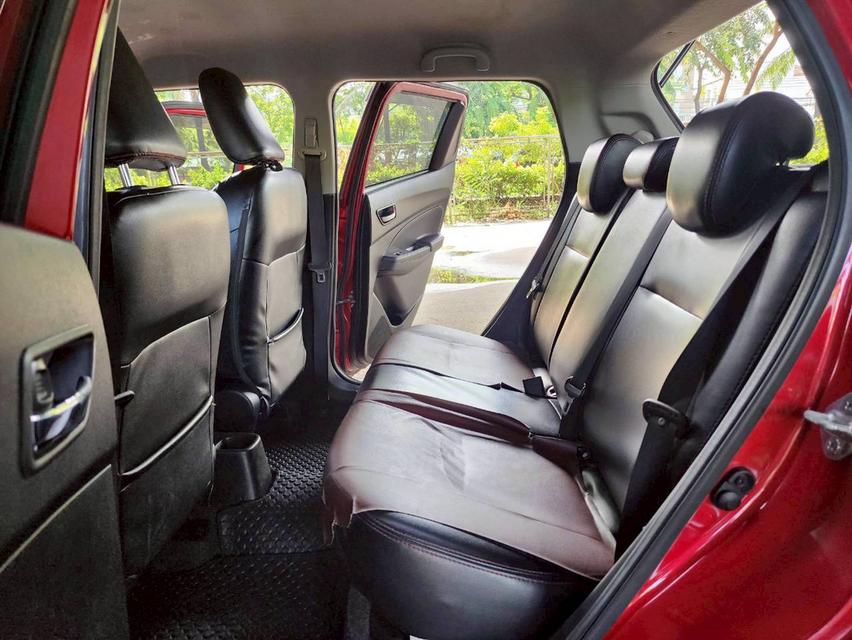 ขายรถ Suzuki Swift 1.2GLX Hatchback ปี 2022 สีแดง เกียร์ออโต้ 12
