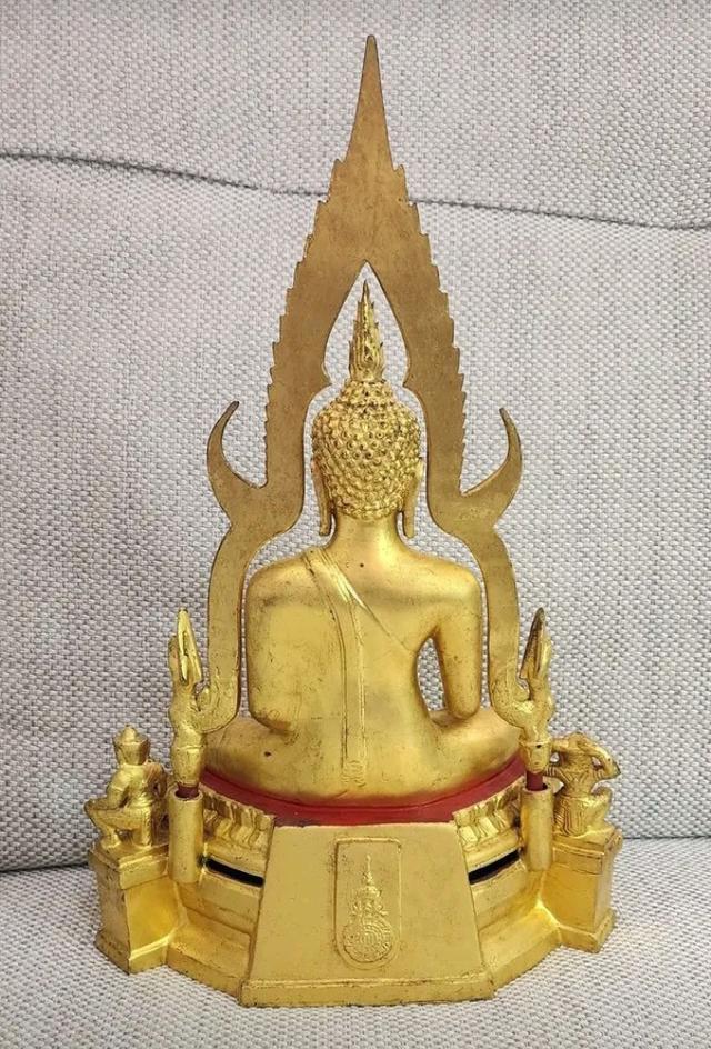 พระบูชา 6 นิ้ว