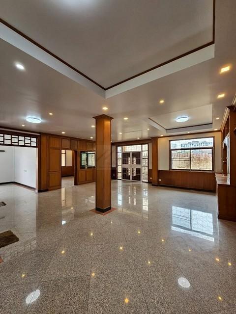 ให้เช่า บ้านเดี่ยว 3 ชั้น ลาดพร้าว 93 ใกล้รถไฟฟ้า สถานีมหาดไท เหมาะอยู่อาศัย ทำออฟฟิศ ** จดทะเบียนได้ 7 ห้องนอน 4