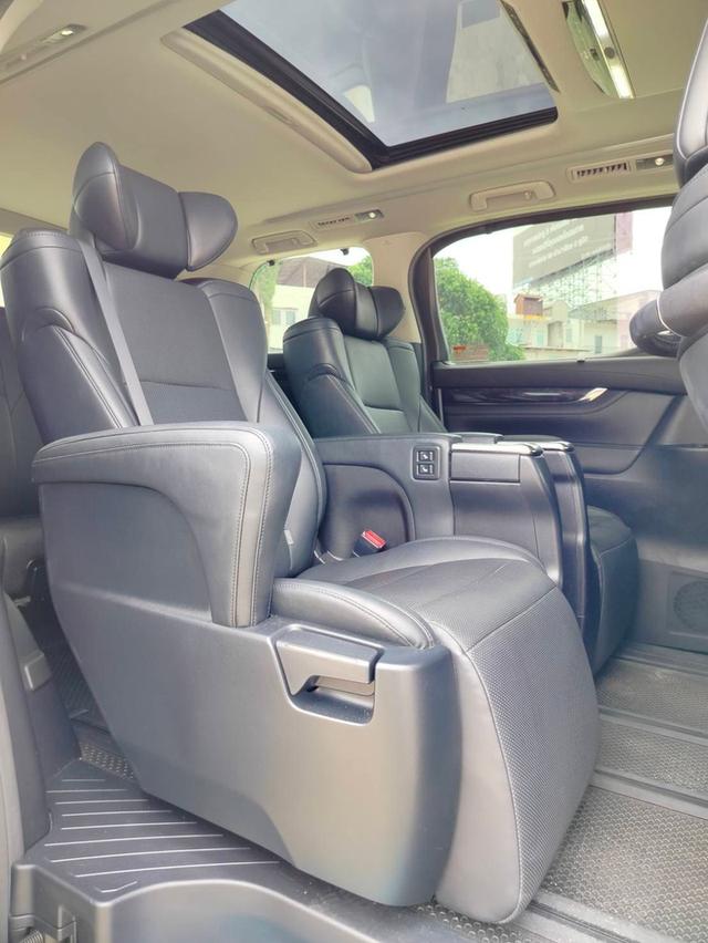 Toyota Vellfire 2.5 ZG Edition ปี2018 11