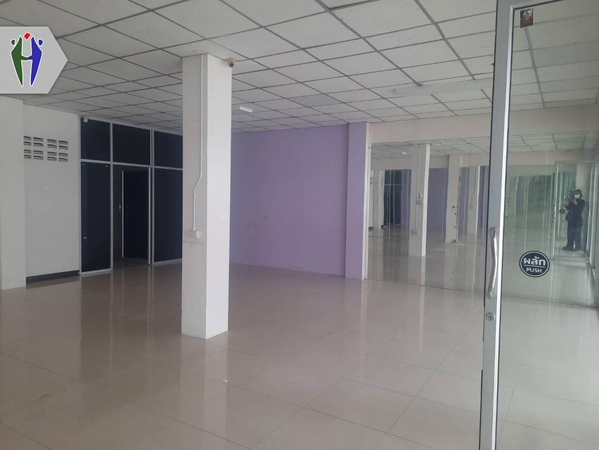 อาคารพาณิชย์ให้เช่า ติดถนนซอยสยามคันทรีคลับ พร้อมเปิดร้าน • อาคารพาณิชย์ 4 ชั้น 2 คูหาต่อกัน เนื้อที่ประมาณ 160 ตารางเมตร 2 คูหา • มีที่จอดรถหน้าตึก • 2