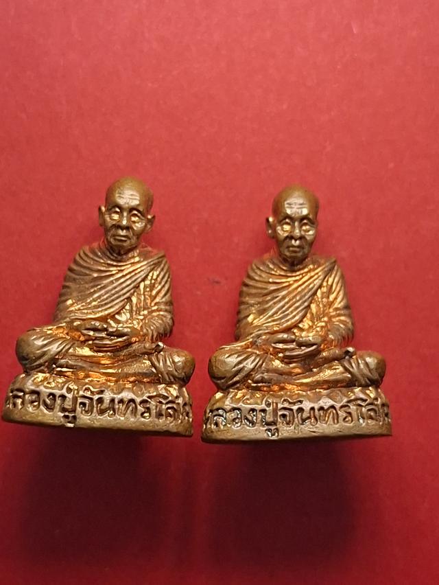 หล่อรูปเหมือนฐานภูเขาหลวงปู่จันทร์โสม