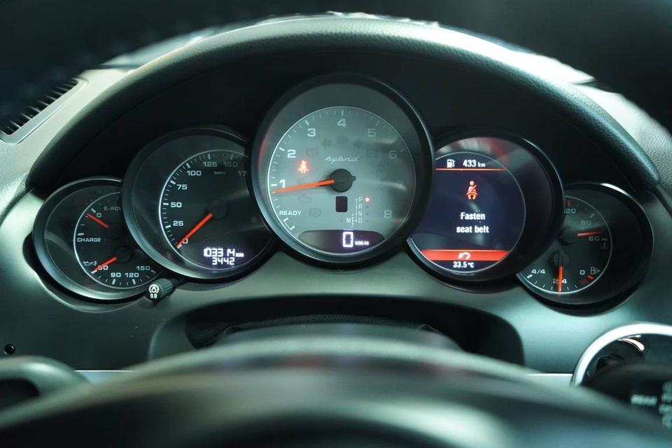 รหัสรถ JRS938 เข้าใหม่สวยจัด กับ Porsche Cayenne Hybrid 2013  12