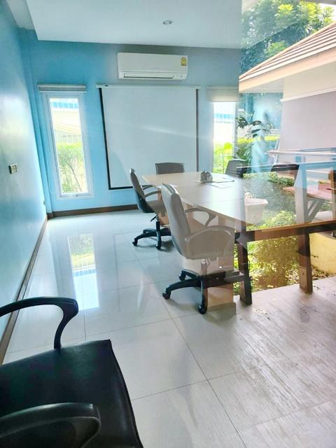 รามอินทรา14-34 ขายสำนักงาน 3อาคาร MRT มัยลาภ 1.2 กม. ที่ดินขนาดใหญ่กว่า 1 ไร่ แยกเป็น 7ห้อง 200ตรม. โกดัง352ตรม. ขาย 32. 8