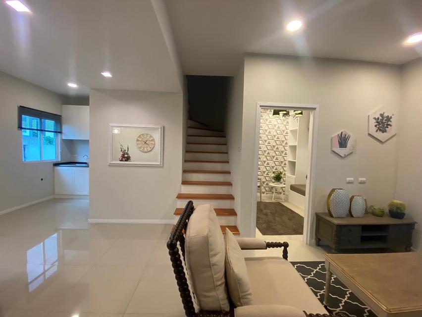 เจ้าของขายเอง !!! หมู่บ้าน Lio BLISS ลาดกระบัง - ฉลองกรุง 4 ห้องนอน 2 จอดรถ 16