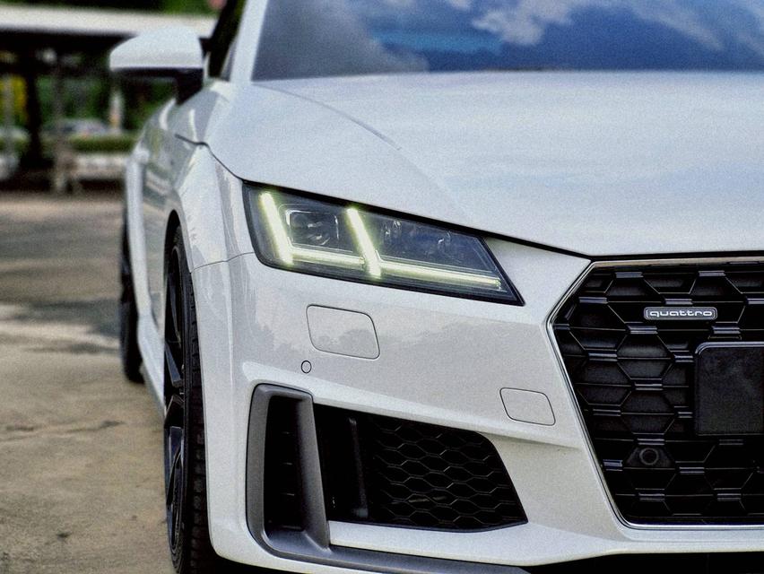 Audi TT 45TFSI Roadster ปี 2022 ไมล์ 19,000 km. 19