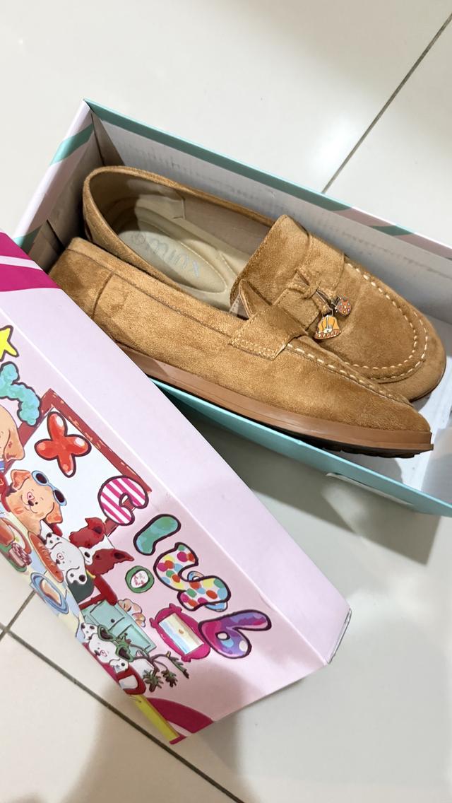 รองเท้า มือ2สภาพดี brand minxshoes