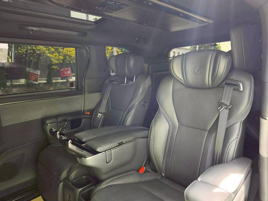 รหัสรถ KPV8680 📌 2025 LEXUS LM 350h EXECUTIVE 7 SEAT  9