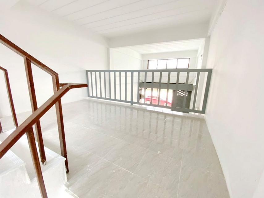 ขาย/ให้เช่า อาคารพาณิชย์ 3 ชั้นครึ่ง ทำเลทอง ท่าสะอ้าน บางปะกง ฉะเชิงเทรา 4