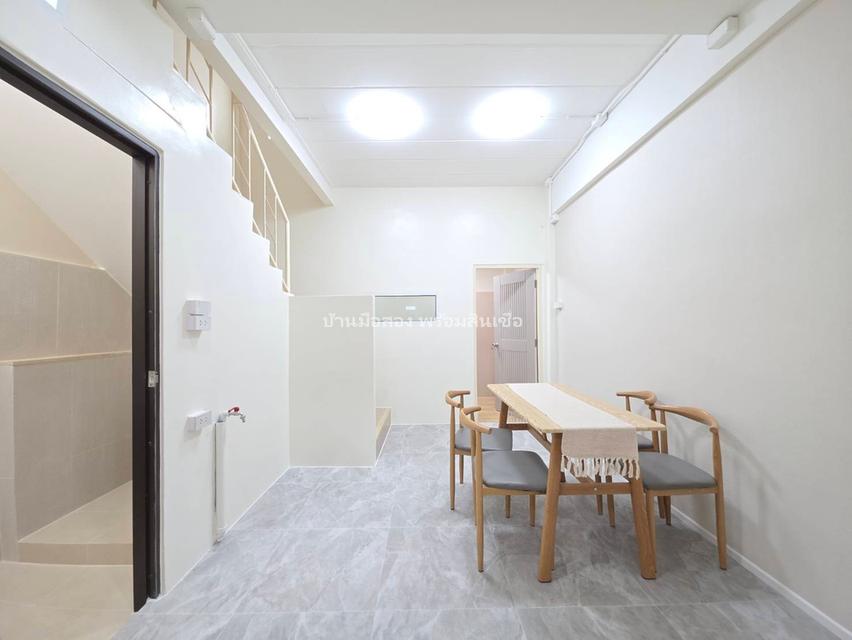 หมู่บ้านปรีชา 10 ถนนรามคำแหง 7