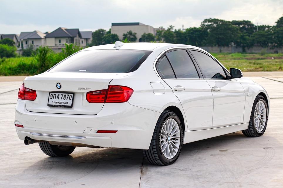 Bmw F30 320i Luxury สดไม่บวกVat7% 2