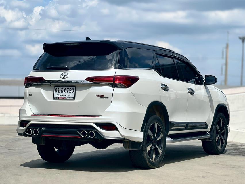 toyota fortuner 2.8 trd ปี 2018 รถบ้าน สวยจัดๆ ไมล์ 6หมื่น โลแท้ๆ