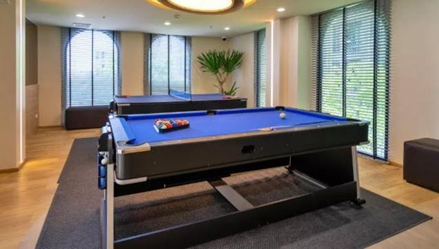 ให้เช่า คอนโด นิว คอนเน็กซ์ ดอนเมือง 31ตร.ม. เซียร์ รังสิต 2.3 กม. วิภาวดี พหลโยธิน78 ตลาดสี่มุมเมือง 1.8 กม. สนามกอล์ฟธ 8