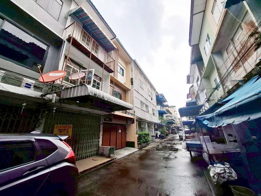 ขายอาคารพาณิชย์ 3 ชั้น ซอยเจริญนคร 12 ถนนเจริญนคร 2