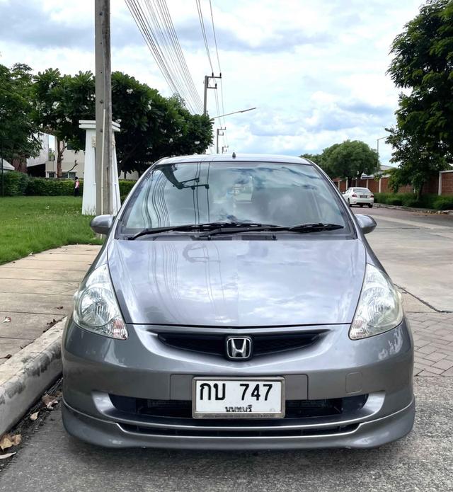 ขาย Honda Jazz ปี 2005 รถพร้อมใช้งานผ่านการดูแลมาอย่างดี 4